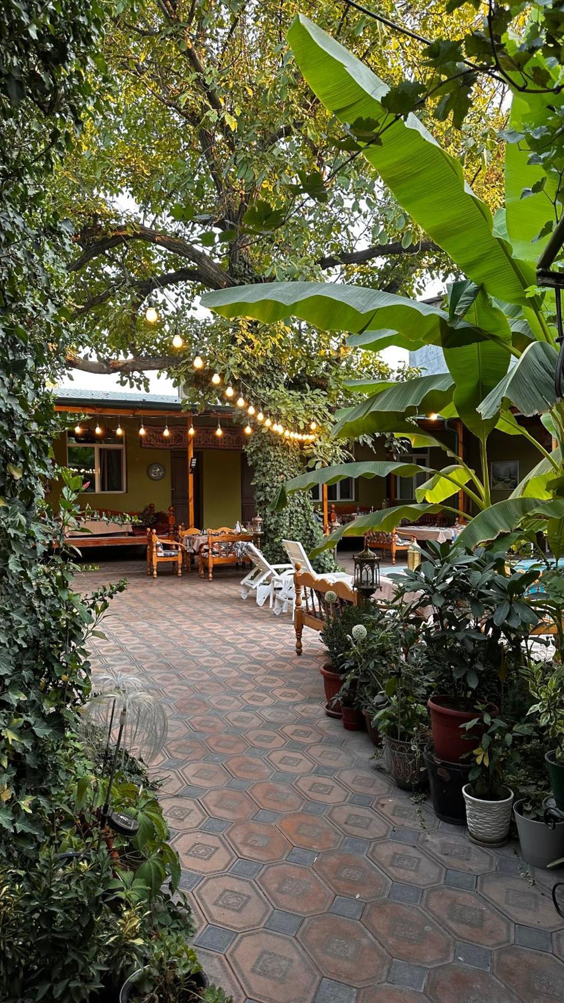 Green Yard Boutique Guesthouse Tashkent Luaran gambar